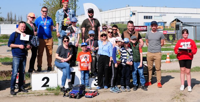 Fotoreportaż z I rundy Rajdowego Mickey Mouse modeli RC na torze Modelmania Park