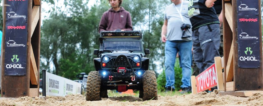 Rajdy przeprawowe to połączenie klasycznego trialu i szybkich rajdów terenowych