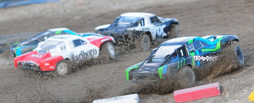 Kierowcy terenowych modeli RC rozpoczęli sezon w wyścigach off-roadowych na Modelmania Park
